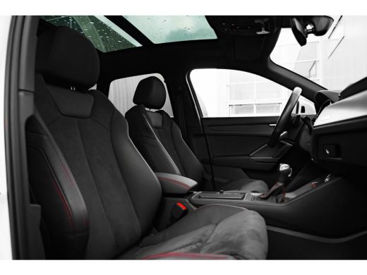 Audi Q3 45 TFSI e S edition 245PK | Panorama Dak | Trekhaak |  Dodehoek | Comfortsleutel | Camera achter ... ActivLease financial lease