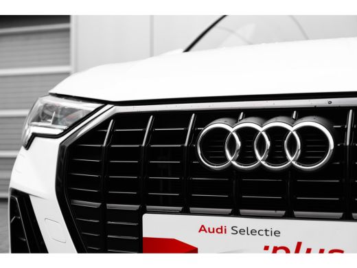 Audi Q3 45 TFSI e S edition 245PK | Panorama Dak | Trekhaak |  Dodehoek | Comfortsleutel | Camera achter ... ActivLease financial lease
