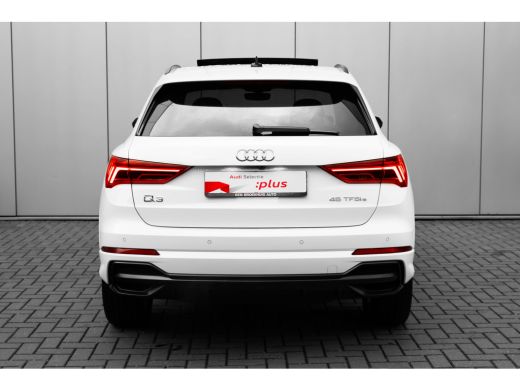 Audi Q3 45 TFSI e S edition 245PK | Panorama Dak | Trekhaak |  Dodehoek | Comfortsleutel | Camera achter ... ActivLease financial lease