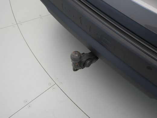 Audi Q4 e-tron 45 Edition 82 kWh 286pk Trekhaak Navigatie Stoelverwarming Pdc Carplay 55 ActivLease financial lease