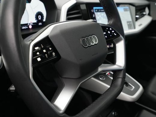 Audi Q4 e-tron 45 Edition 82 kWh 286pk Trekhaak Navigatie Stoelverwarming Pdc Carplay 55 ActivLease financial lease
