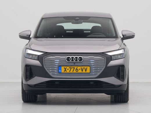 Audi Q4 e-tron 45 Edition 82 kWh 286pk Trekhaak Navigatie Stoelverwarming Pdc Carplay 55 ActivLease financial lease
