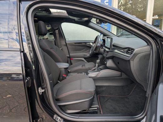 Ford Focus 1.0 EcoBoost Hybrid ST Line X 155pk | Pano | B&O | Adap. Cruise | Elek. Achterklep | Dodehoek | A... ActivLease financial lease