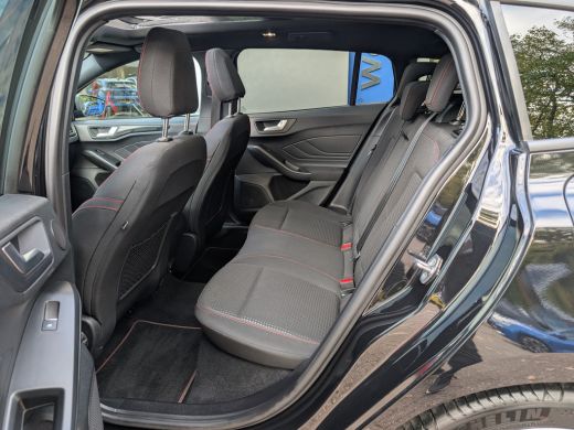 Ford Focus 1.0 EcoBoost Hybrid ST Line X 155pk | Pano | B&O | Adap. Cruise | Elek. Achterklep | Dodehoek | A... ActivLease financial lease