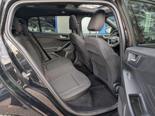 Ford Focus 1.0 EcoBoost Hybrid ST Line X 155pk | Pano | B&O | Adap. Cruise | Elek. Achterklep | Dodehoek | A... ActivLease financial lease