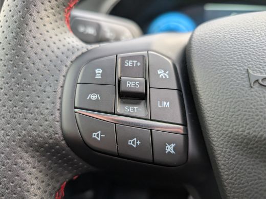 Ford Focus 1.0 EcoBoost Hybrid ST Line X 155pk | Pano | B&O | Adap. Cruise | Elek. Achterklep | Dodehoek | A... ActivLease financial lease