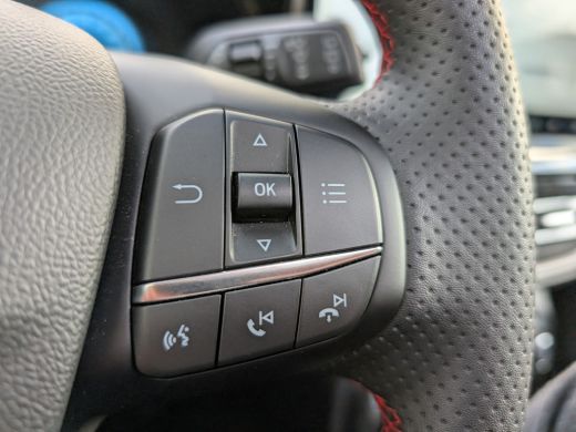 Ford Focus 1.0 EcoBoost Hybrid ST Line X 155pk | Pano | B&O | Adap. Cruise | Elek. Achterklep | Dodehoek | A... ActivLease financial lease