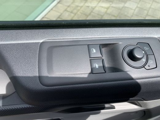 Ford Transit Custom 280 L1H1 Bestelauto Trend E6.2 81 kW / 110 pk | Handgeschakeld | App Connect ActivLease financial lease