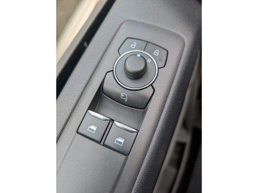 Ford Transit Custom 320 2.5 PHEV L2H1 Sport 233pk | Snoeks Dubbele Cabine |  Adap. Cruise | Camera |  |Trekhaak (2.30... ActivLease financial lease