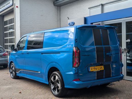 Ford Transit Custom 320 2.5 PHEV L2H1 Sport 233pk | Snoeks Dubbele Cabine |  Adap. Cruise | Camera |  |Trekhaak (2.30... ActivLease financial lease