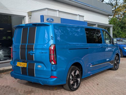 Ford Transit Custom 320 2.5 PHEV L2H1 Sport 233pk | Snoeks Dubbele Cabine |  Adap. Cruise | Camera |  |Trekhaak (2.30... ActivLease financial lease