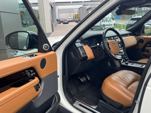 Land Rover Range Rover P400e Fifty | Rear Seat Entertainment | 22 Inch | SVO Bespoke Paint | Massage | Full Options ActivLease financial lease
