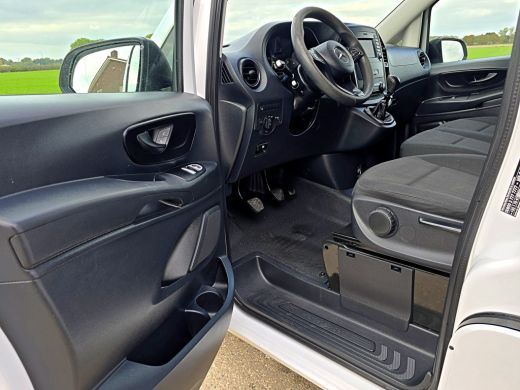 Mercedes-Benz Vito 111 CDI L2 H1 - 110 Pk - Euro 6 - Airco - Cruise Control - Parkeersensoren V+A ActivLease financial lease