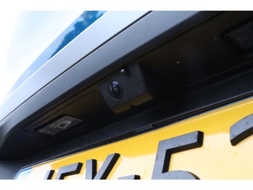 Peugeot 3008 1.2 Hybrid 145 GT Navi l Adapt. Cruise control l PDC l Camera l ActivLease financial lease