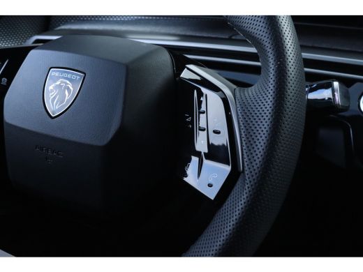 Peugeot 3008 1.2 Hybrid 145 GT Navi l Adapt. Cruise control l PDC l Camera l ActivLease financial lease