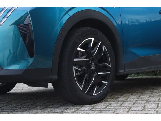 Peugeot 3008 1.2 Hybrid 145 GT Navi l Adapt. Cruise control l PDC l Camera l ActivLease financial lease