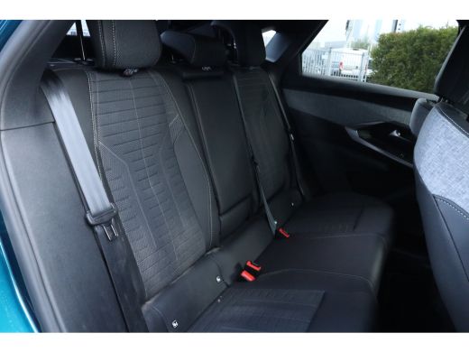 Peugeot 3008 1.2 Hybrid 145 GT Navi l Adapt. Cruise control l PDC l Camera l ActivLease financial lease