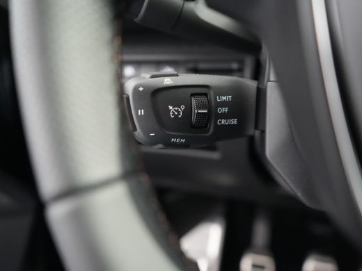 Peugeot 5008 1.2 PureTech GT | 2 stoelen op derde rij | Airco (automatisch) | Apple Carplay/Android Auto|telef... ActivLease financial lease