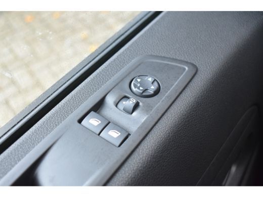 Peugeot Expert 2.0D 145pk L2 DEMO-DEAL! | Navigatie | Achteruitrijcamera | Parkeersensoren | Airco | Cruise Cont... ActivLease financial lease