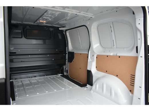 Peugeot Expert 2.0D 145pk L2 DEMO-DEAL! | Navigatie | Achteruitrijcamera | Parkeersensoren | Airco | Cruise Cont... ActivLease financial lease