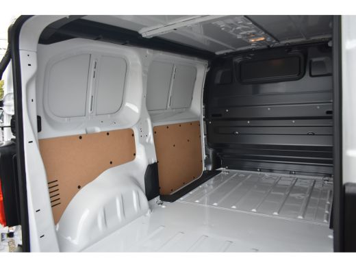 Peugeot Expert 2.0D 145pk L2 DEMO-DEAL! | Navigatie | Achteruitrijcamera | Parkeersensoren | Airco | Cruise Cont... ActivLease financial lease