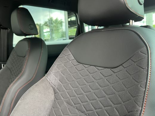 Seat Ateca 1.5 TSI FR Business Intense ActivLease financial lease