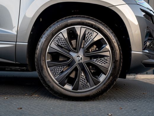 Skoda Karoq 1.5 TSI 150Pk ACT Sportline Business | Trekhaak wegkl. | Elk. A-klep | Camera | Keyless | Adapt. ... ActivLease financial lease