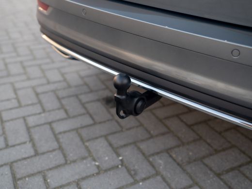 Skoda Karoq 1.5 TSI 150Pk ACT Sportline Business | Trekhaak wegkl. | Elk. A-klep | Camera | Keyless | Adapt. ... ActivLease financial lease