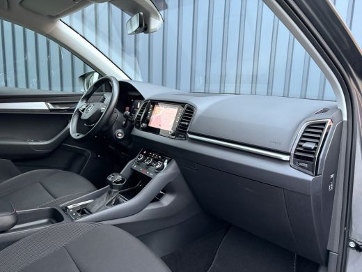 Skoda Karoq 1.5 TSI ACT Business Edition Plus | Keyless | Camera | Elk. A-klep | Adapt. Cr. | Prijs Rijklaar!! ActivLease financial lease