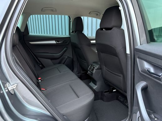 Skoda Karoq 1.5 TSI ACT Business Edition Plus | Keyless | Camera | Elk. A-klep | Adapt. Cr. | Prijs Rijklaar!! ActivLease financial lease