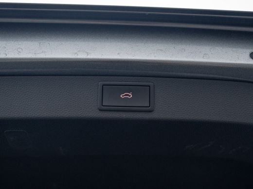 Skoda Karoq 1.5 TSI ACT Business Edition Plus | Keyless | Camera | Elk. A-klep | Adapt. Cr. | Prijs Rijklaar!! ActivLease financial lease