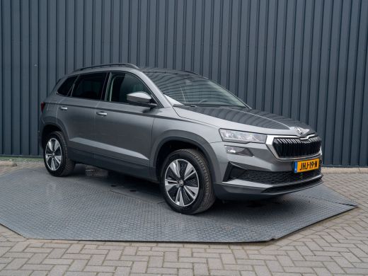 Skoda Karoq 1.5 TSI ACT Business Edition Plus | Keyless | Camera | Elk. A-klep | Adapt. Cr. | Prijs Rijklaar!! ActivLease financial lease