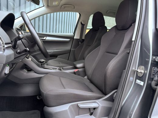 Skoda Karoq 1.5 TSI ACT Business Edition Plus | Keyless | Camera | Elk. A-klep | Adapt. Cr. | Prijs Rijklaar!! ActivLease financial lease