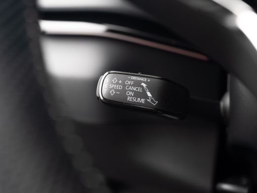 Skoda Karoq 1.5 TSI ACT Sportline Business | Panodak | Trekhaak wegkl. | 360 Camera | 19'' | Elk. A-klep | Pr... ActivLease financial lease