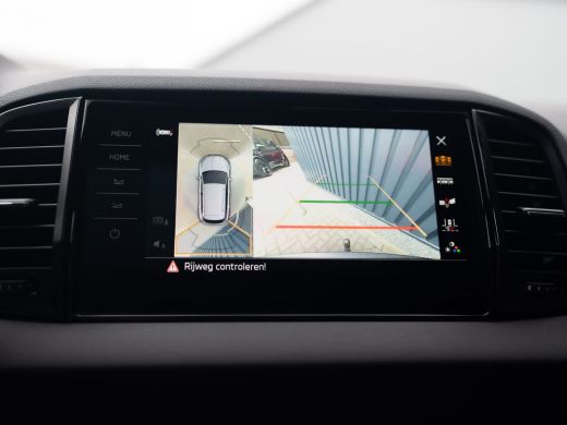 Skoda Karoq 1.5 TSI ACT Sportline Business | Panodak | Trekhaak wegkl. | 360 Camera | 19'' | Elk. A-klep | Pr... ActivLease financial lease