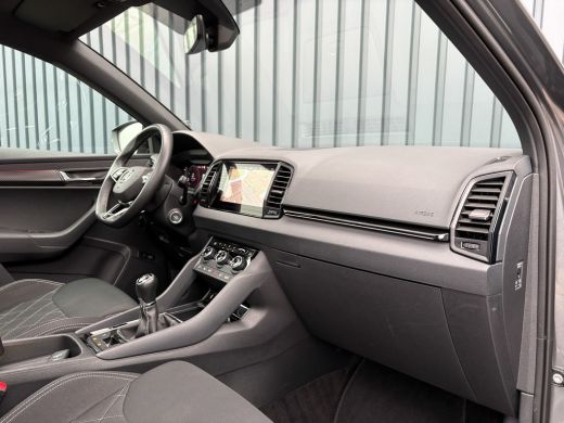 Skoda Karoq 1.5 TSI ACT Sportline Business | Panodak | Trekhaak wegkl. | 360 Camera | 19'' | Elk. A-klep | Pr... ActivLease financial lease