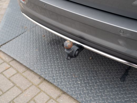 Skoda Karoq 1.5 TSI ACT Sportline Business | Panodak | Trekhaak wegkl. | 360 Camera | 19'' | Elk. A-klep | Pr... ActivLease financial lease