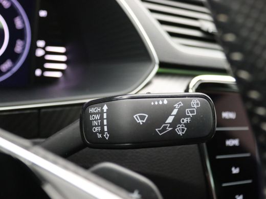 Skoda Superb Combi 1.4 TSI iV Sportline Business 218PK DSG Pano-Schuifdak, Elektrische achterklep, Memorystoel... ActivLease financial lease