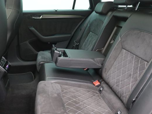 Skoda Superb Combi 1.4 TSI iV Sportline Business 218PK DSG Pano-Schuifdak, Elektrische achterklep, Memorystoel... ActivLease financial lease