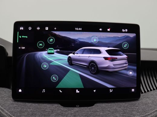 Skoda Superb Combi 1.5 TSI MHEV First Edition 150PK DSG Matrix-Led, Pano-Schuifdak, Side Assist, Stoelverwarmi... ActivLease financial lease