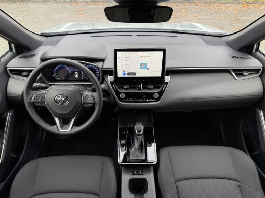 Toyota Corolla Cross Hybrid 140 Dynamic **NIEUWE AUTO/ MJ 2025/ DIRECT LEVERBAAR** ActivLease financial lease