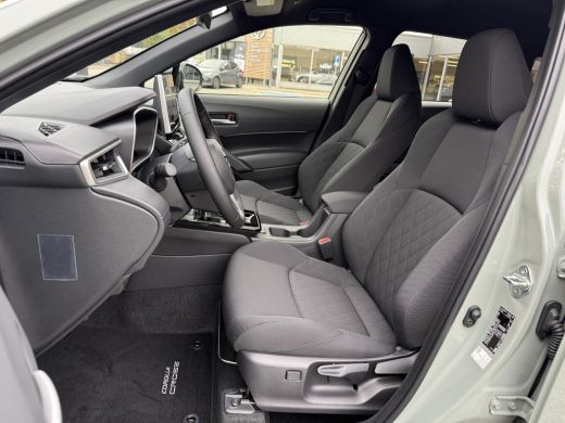 Toyota Corolla Cross Hybrid 140 Dynamic **NIEUWE AUTO/ MJ 2025/ DIRECT LEVERBAAR** ActivLease financial lease