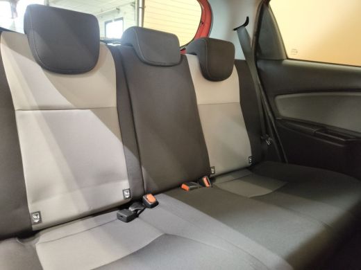 Toyota Yaris 1.5 Hybrid Dynamic dealer onderhouden 0124 carplay cruise | lichtmetalen velgen ActivLease financial lease