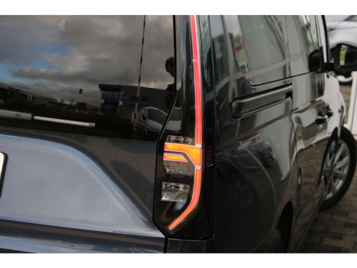 Volkswagen Caddy Kombi Maxi Life eHybrid | 150 pk | 7-zits | Cruise Control | Achteruitrijcamera | Full LED | Navi... ActivLease financial lease