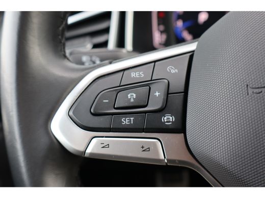 Volkswagen T-Roc 1.5 TSI R-Line Business 149PK | Achteruitrijcamera | R-Line exterieur | Trekhaak met afneembare k... ActivLease financial lease