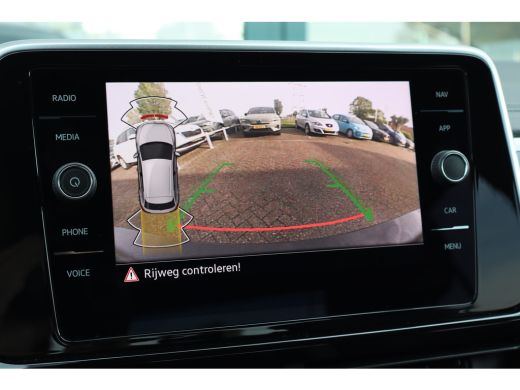 Volkswagen T-Roc 1.5 TSI R-Line Business 149PK | Achteruitrijcamera | R-Line exterieur | Trekhaak met afneembare k... ActivLease financial lease