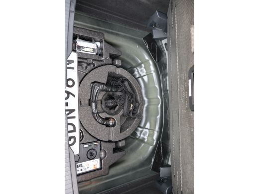 Volkswagen T-Roc 1.5 TSI R-Line Business 149PK | Achteruitrijcamera | R-Line exterieur | Trekhaak met afneembare k... ActivLease financial lease