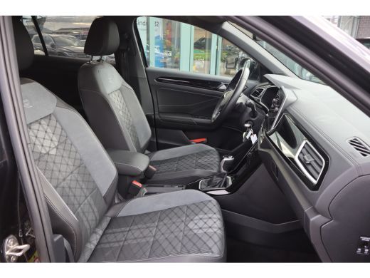 Volkswagen T-Roc 1.5 TSI R-Line Business 149PK | Achteruitrijcamera | R-Line exterieur | Trekhaak met afneembare k... ActivLease financial lease