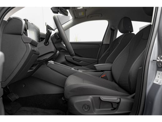 Volkswagen T-Roc Life First Edition Inclusief &euro;2000,- inruilvoordeel  | 'App-Connect' draadloze smartphone integra... ActivLease financial lease