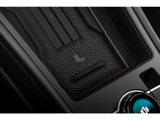 Volkswagen T-Roc Life First Edition Inclusief &euro;2000,- inruilvoordeel  | 'App-Connect' draadloze smartphone integra... ActivLease financial lease